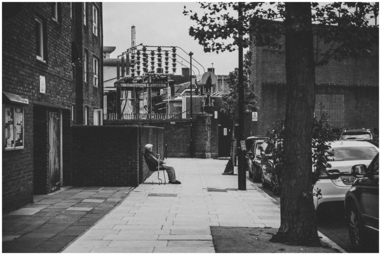 london-street-photography-old-man